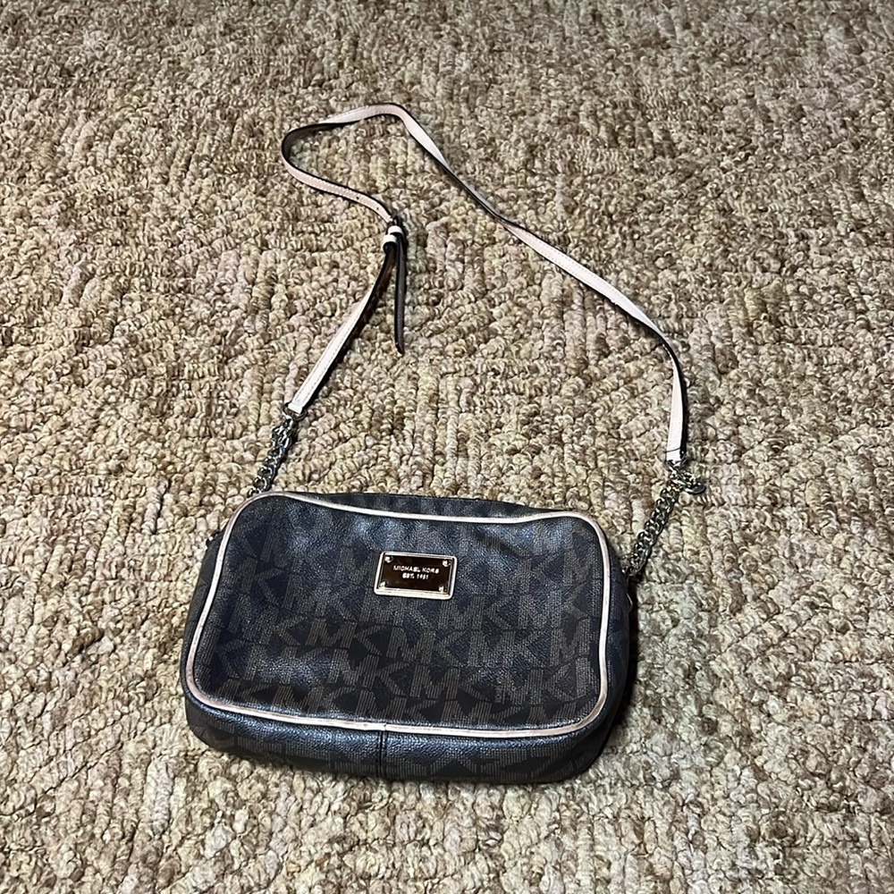 MK cross body brown